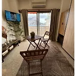 דירה Modern & Sunny קלפה