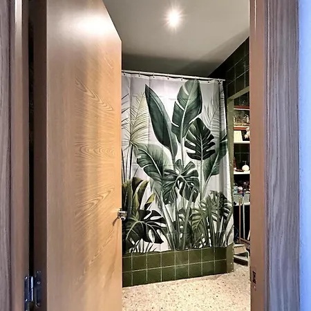 דירה Modern & Sunny קלפה